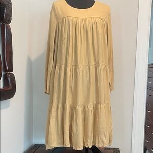 Elegant Yellow Turn Dress with Pockets